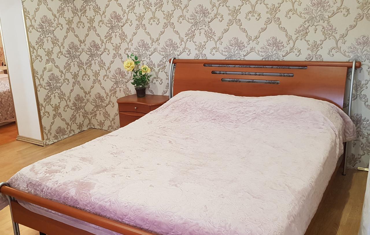 Люкс Апартаменты Центр Sukhumi Exterior foto