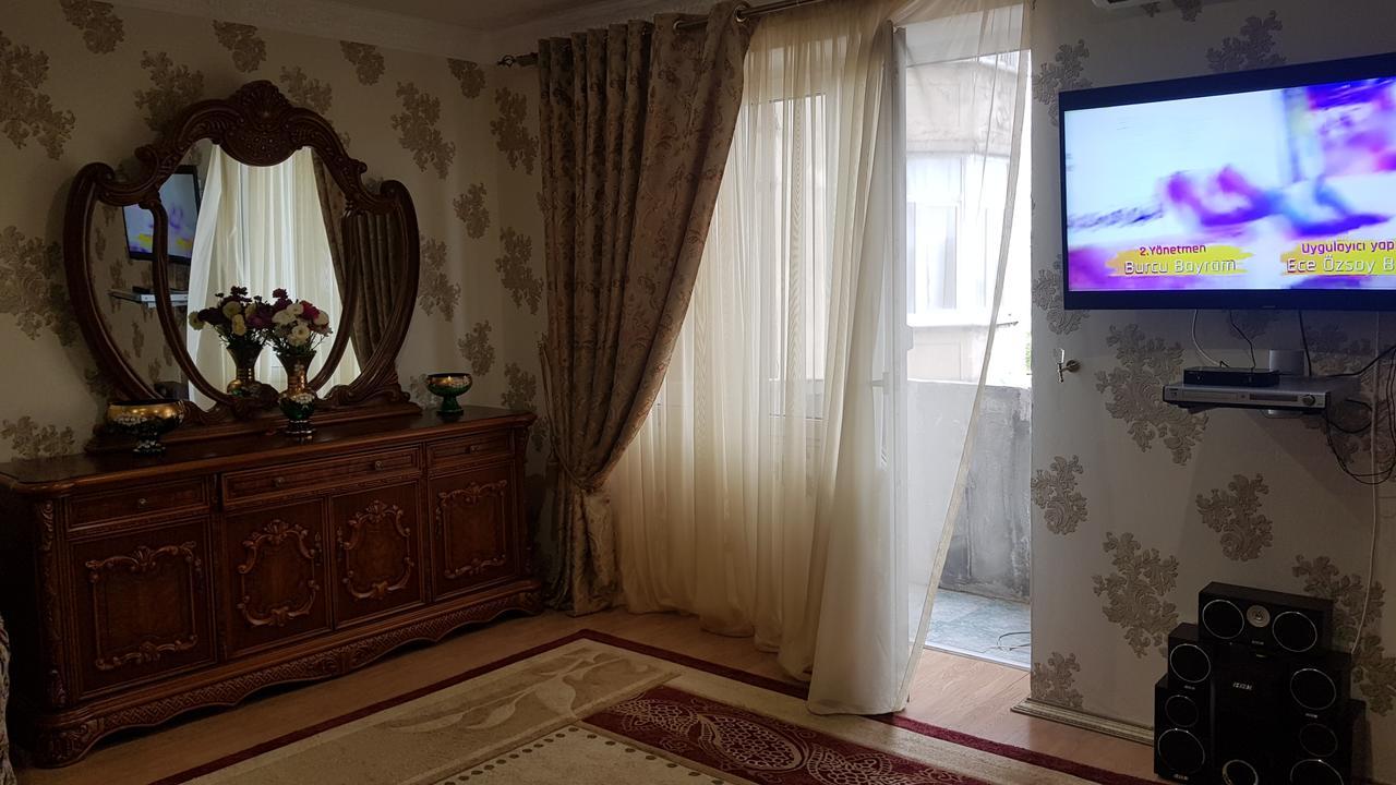 Люкс Апартаменты Центр Sukhumi Exterior foto
