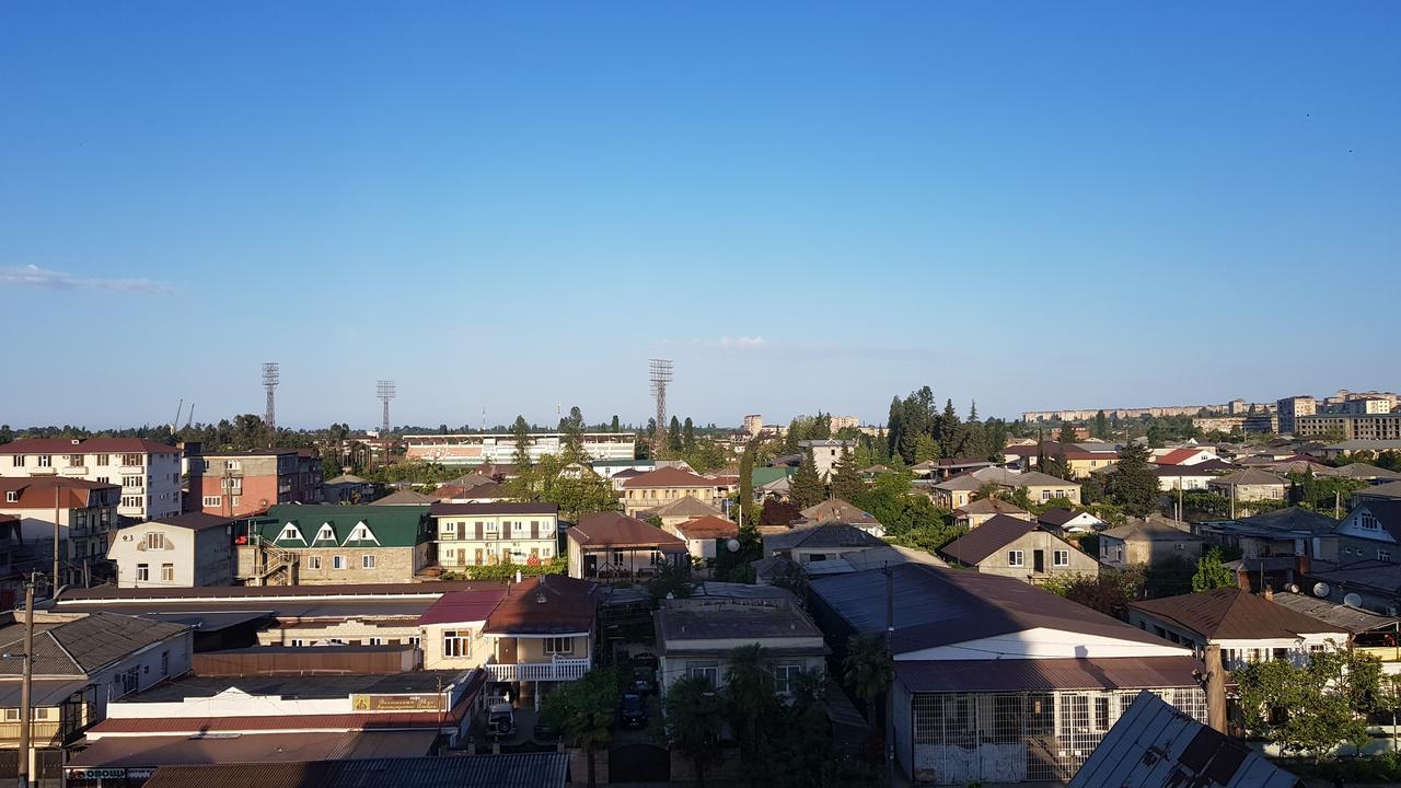 Люкс Апартаменты Центр Sukhumi Exterior foto