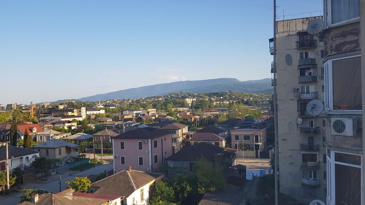 Люкс Апартаменты Центр Sukhumi Exterior foto